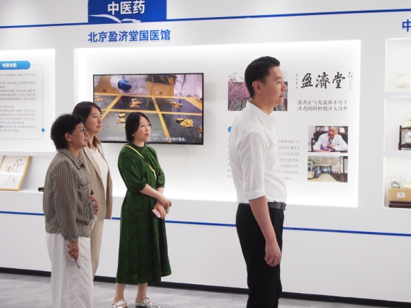 P1010075_.jpg
